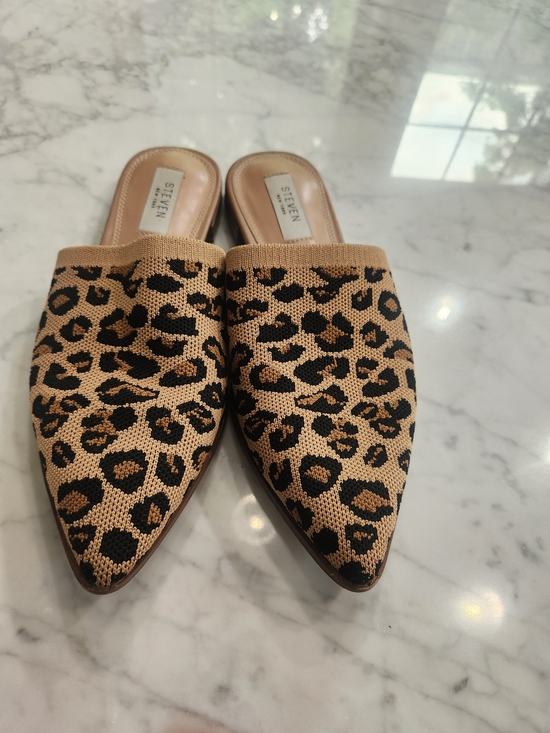 Steve Madden Shoes - Leopard Print Pointed Toe Slip-On Mules - Tan/Black, Good Condition, Stretchable